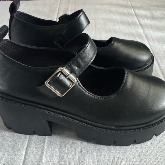 Black Mary Jane Platform Shoes - Picture 2 of 4